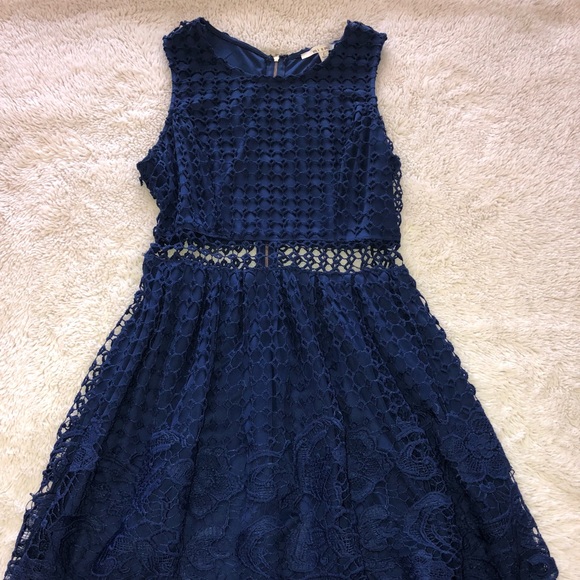 Navy blue lace dress - Picture 1 of 3